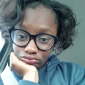 Meet your Posher, Ella